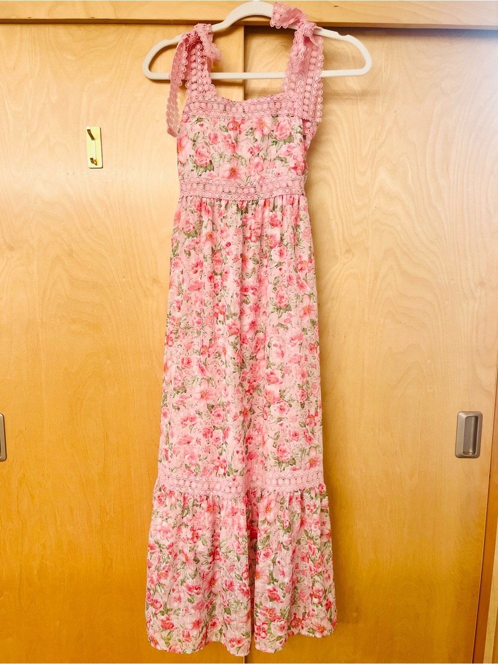 Pink Floral Tie-Shoulder Maxi Dress - Picture 2 of 8